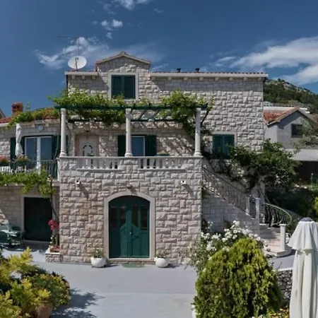 Casa de hóspedes In With Terrace, Air Conditioning, Wifi 3758-4 *